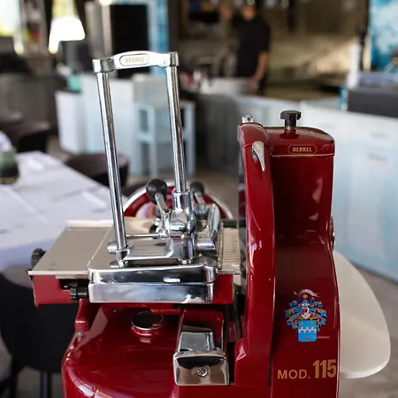 Poseidon Mobile Apartment *