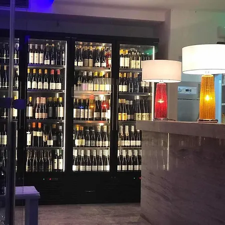 Poseidon Mobile Apartment *