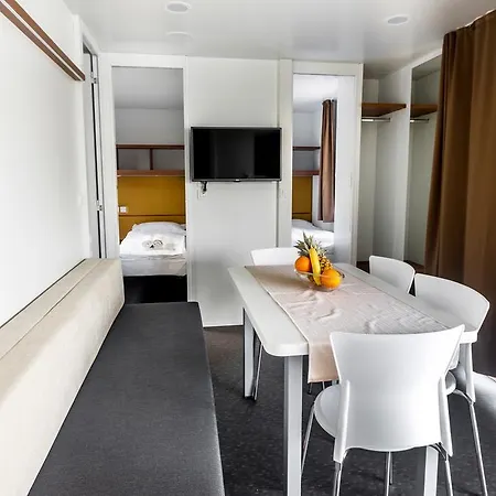 Poseidon Mobile Apartman Makarska