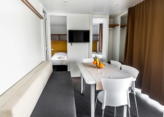 Poseidon Mobile Apartment Makarska