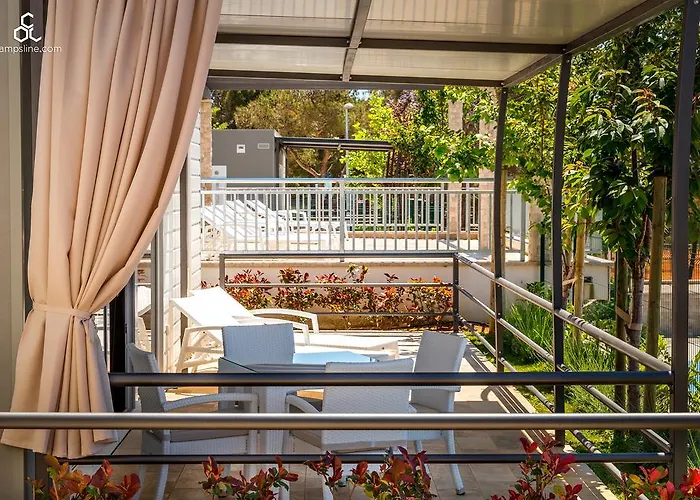 Poseidon Mobile Apartment *