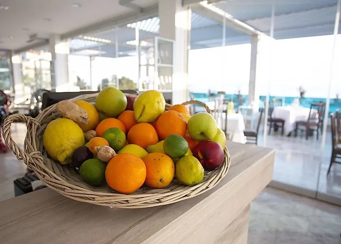 Poseidon Mobile Апартаменти Макарська